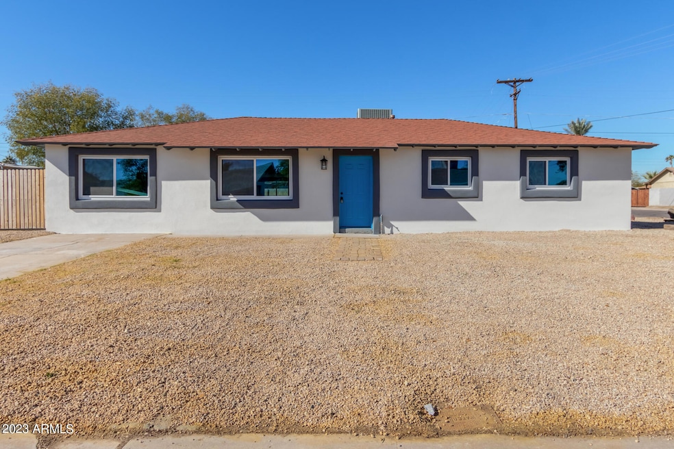 3032 N 40th Ave, Phoenix, AZ 85019 - photo 1