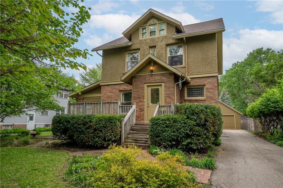 1320 43rd St, Des Moines, IA 50311 - photo 1