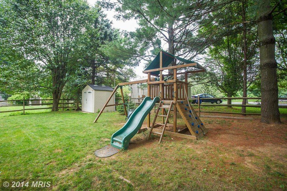 6952 Little Boots, Columbia, MD 21045 - photo 1