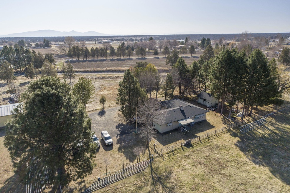 1-web-or-mls-5351 SW Quarry Ave-1