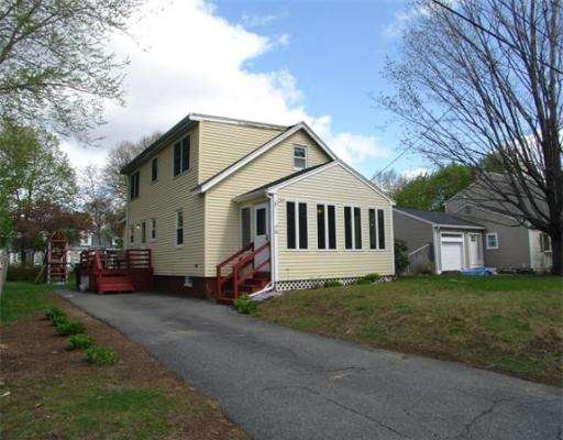 26 Myrtle Ave, Newburyport, MA 01950 - photo 1