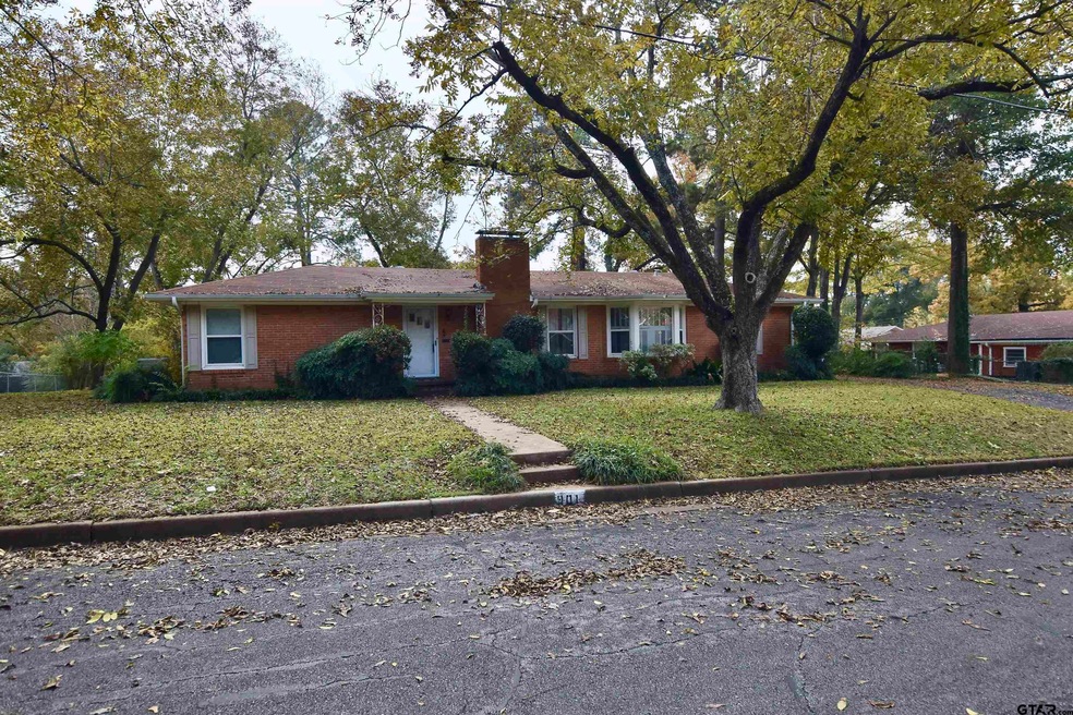 901 E Hudson St, Tyler, TX 75701 - photo 1