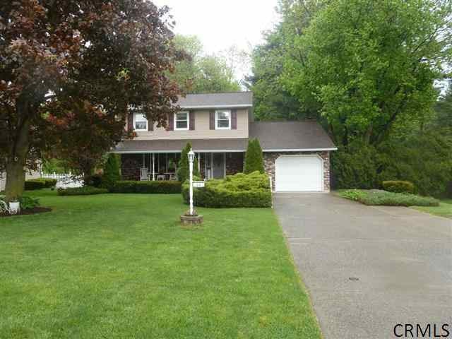 24 Fairway Ln, Schenectady, NY 12304 - photo 1