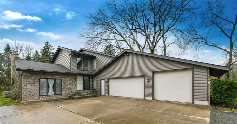 516 E Pioneer Trail, Aurora, OH 44202 - photo 1