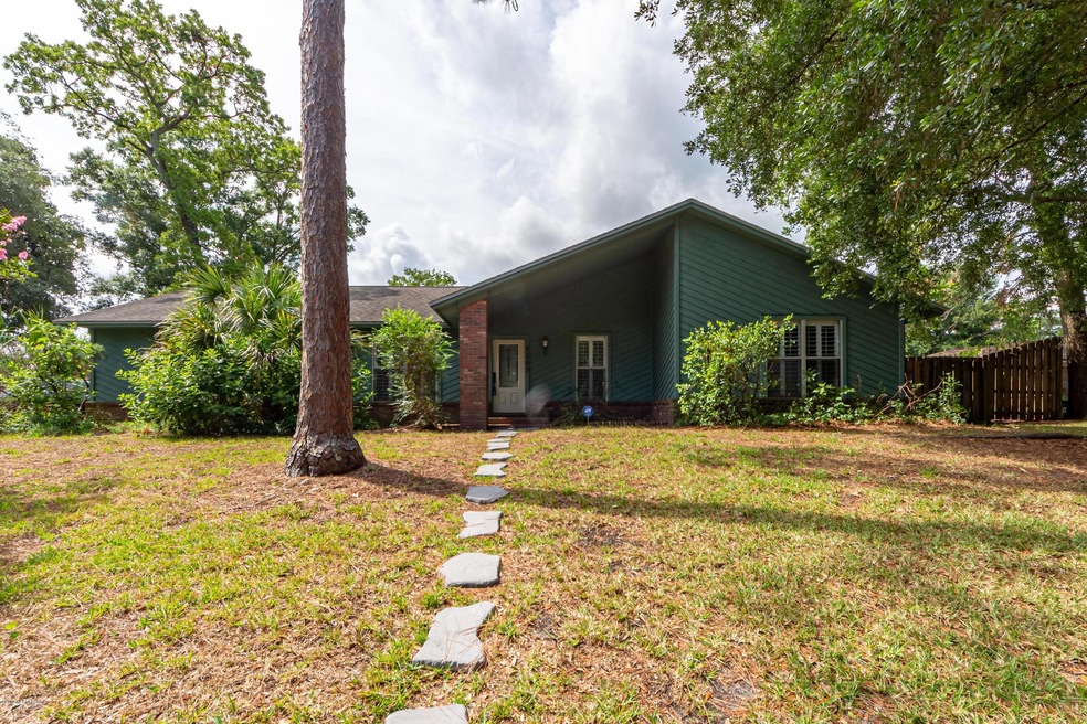 4289 Buck Point Rd, Jacksonville, FL 32210 - photo 1