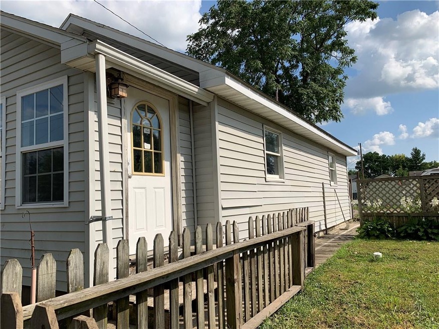 513 E 19th St, Anderson, IN 46016 - photo 1