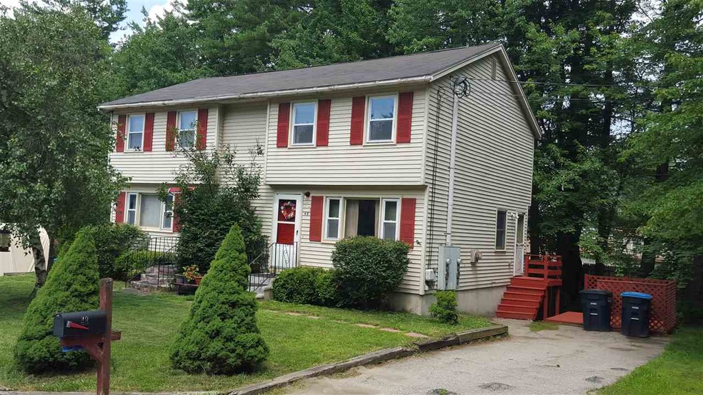 46 Townhouse Rd unit 48, Allenstown, NH 03275 - photo 1