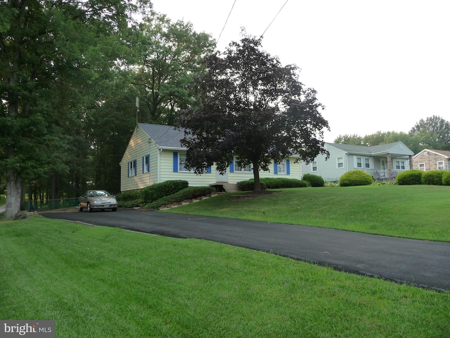 7606 Babikow Rd, Rosedale, MD 21237 - photo 1