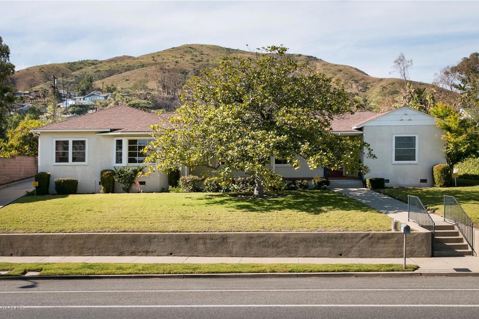 2685 Poli St-MLS_Size-001-18-Front Exter