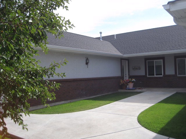 2845 S von Elm Dr, Blackfoot, ID 83221 - photo 1