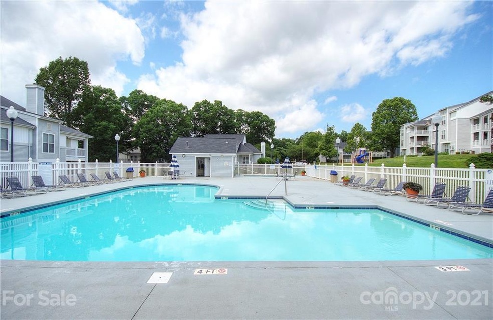 15 Hamiltons Bay Ct, Clover, SC 29710 - photo 1