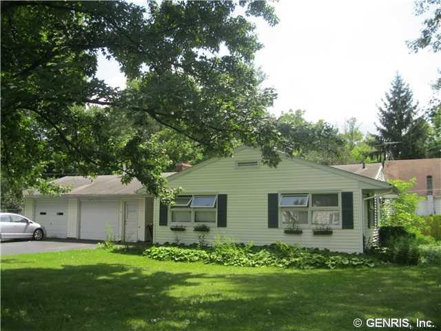 Exterior Front Cozy Ranch with Great location to R