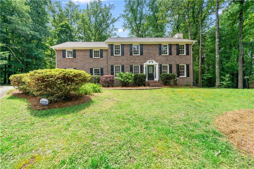 4752 Forest Glen Ct NE, Marietta, GA 30066 - photo 1