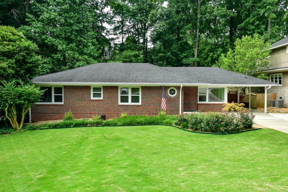 Welcome to 2153 Tanglewood Road!