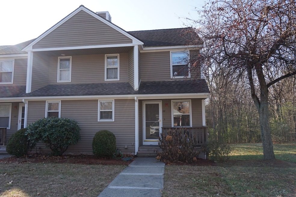 93 Pennacook Dr, Leominster, MA 01453 - photo 1