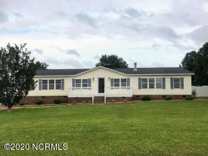 130 Wilson County Rd, MacClesfield, NC 27852 - photo 1