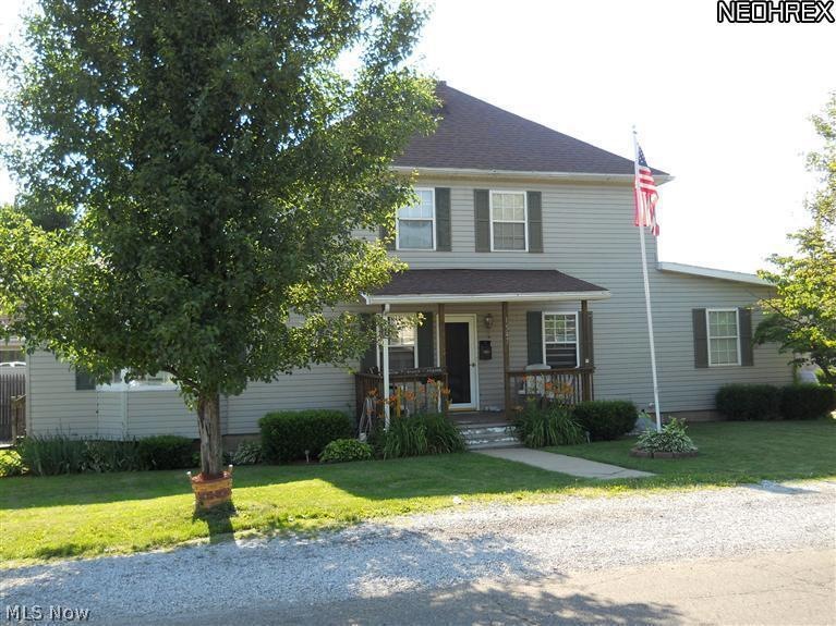 1547 Adams St, Coshocton, OH 43812 - photo 1