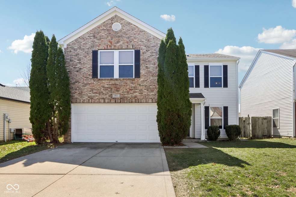 951 Brookstone Dr, Franklin, IN 46131 - photo 1