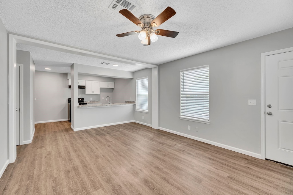 For Rent $1,270/month
