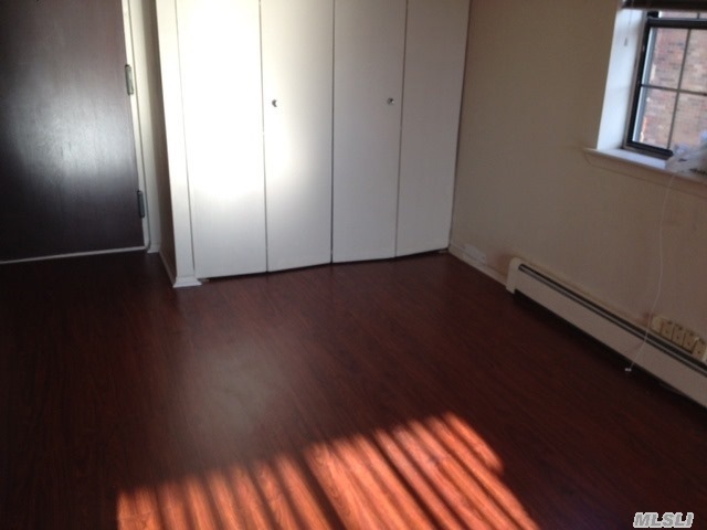 6521 242nd St unit 9E, Douglaston, NY 11362 - photo 1