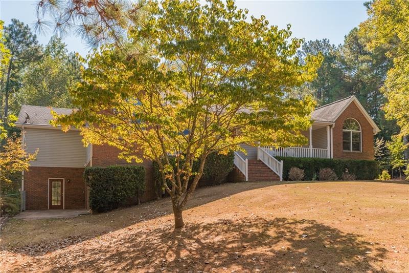 5655 Pipsissewa Dr, Flowery Branch, GA 30542 - photo 1