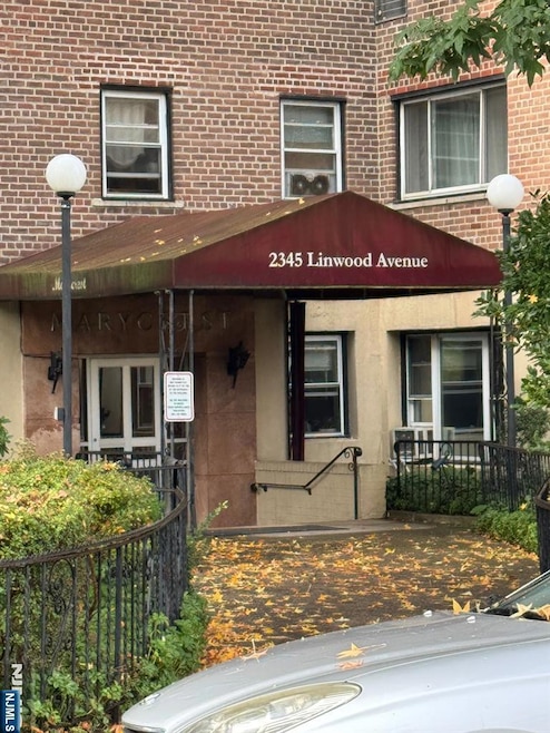 For Rent $2,000/month