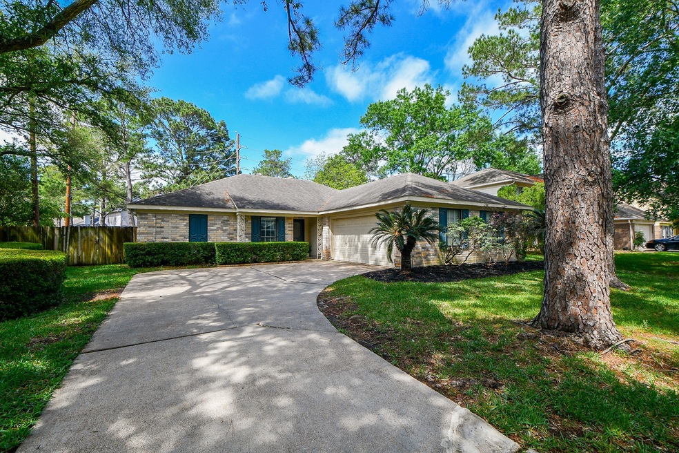 8307 Sunny Ridge Dr, Houston, TX 77095 - photo 1