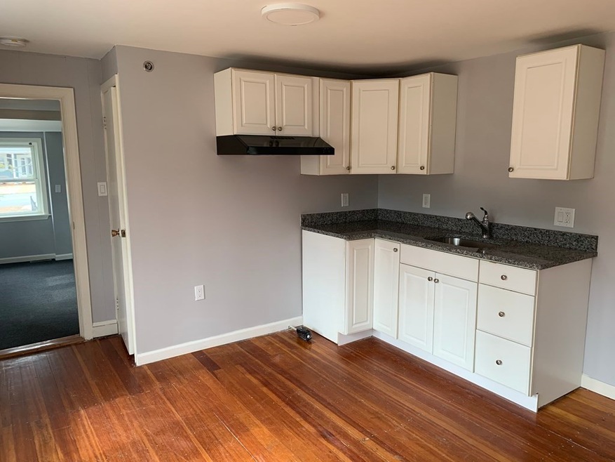 132 Pleasant St unit 1, Woburn, MA 01801 - photo 1