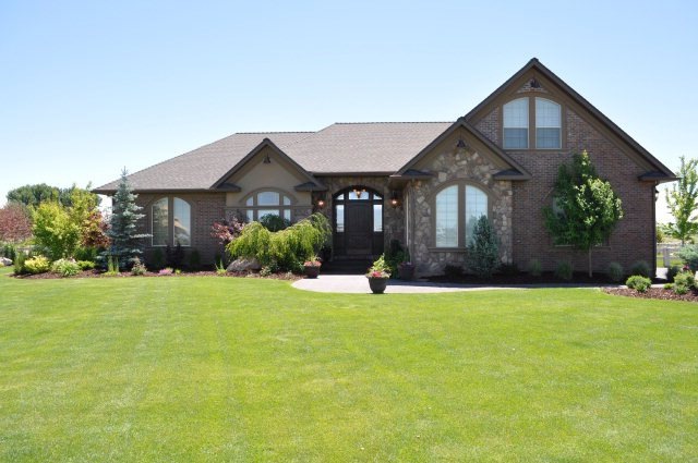 281 W 320 N, Blackfoot, ID 83221 - photo 1