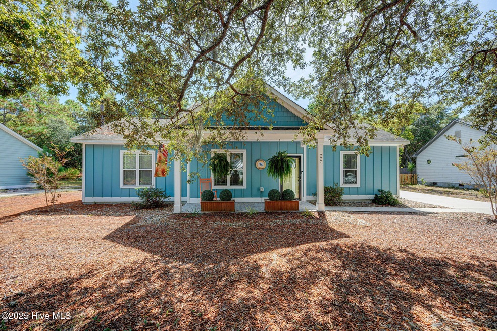 Pending $325,000 • Co-Listing Agent