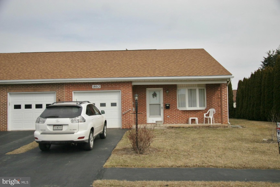18012 Par Three Dr, Hagerstown, MD 21740 - photo 1