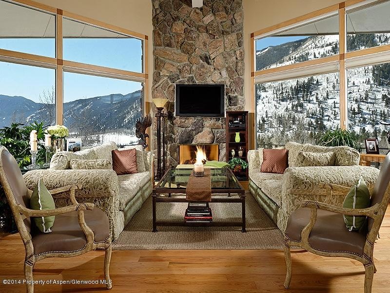 18MtnLaurelCt_WEB01