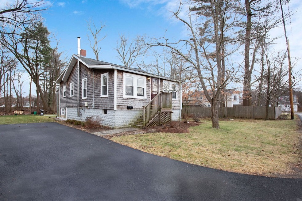 17 Norman St, Rockland, MA 02370 - photo 1