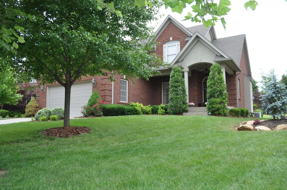 11035 Radleigh Ln, Louisville, KY 40291 - photo 1