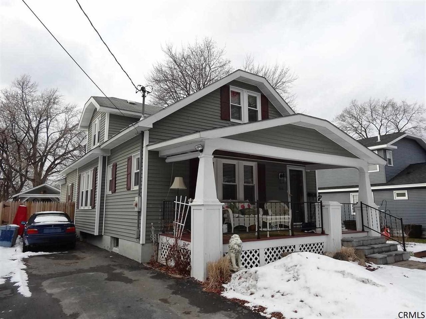 306 S Reynolds St, Schenectady, NY 12302 - photo 1