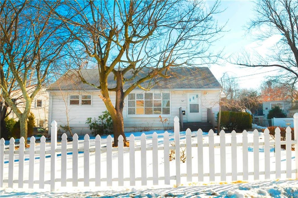 8 Elm St, Garnerville, NY 10923 - photo 1