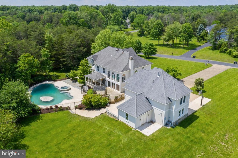 15400 Kentwell Cir, Centreville, VA 20120 - photo 1