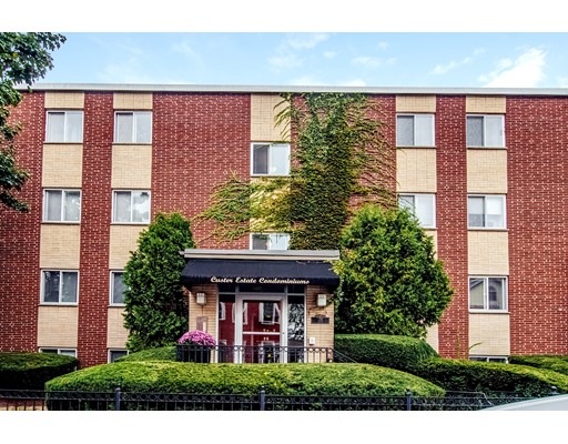 29 Custer St unit 304, Jamaica Plain, MA 02130 - photo 1
