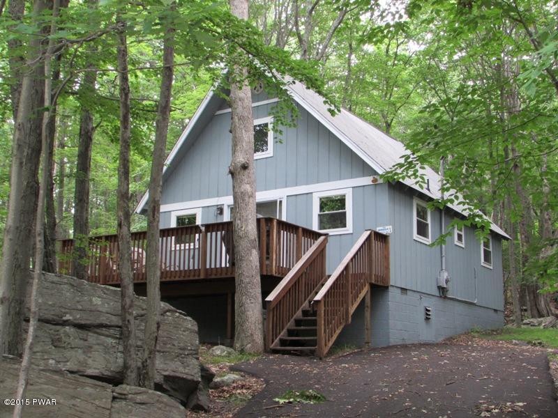 113 Hickory Dr, Hawley, PA 18428 - photo 1