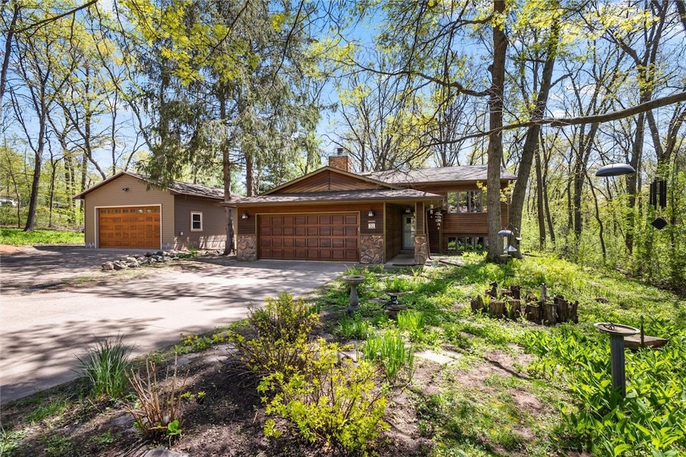  4-bedroom charmer with a brand new additional garage in N. Hudson!