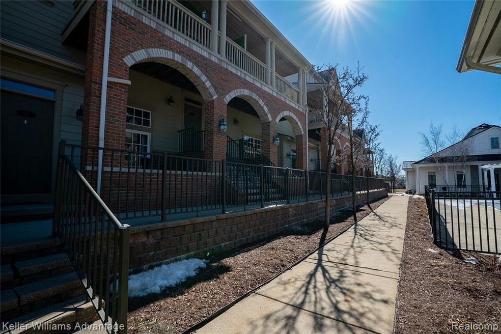 192 Amys Walk, Auburn Hills, MI 48326 - photo 1