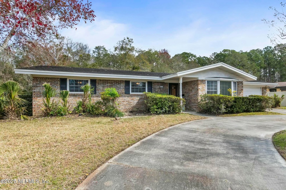 1111 Jamaica Rd E, Jacksonville, FL 32216 - photo 1