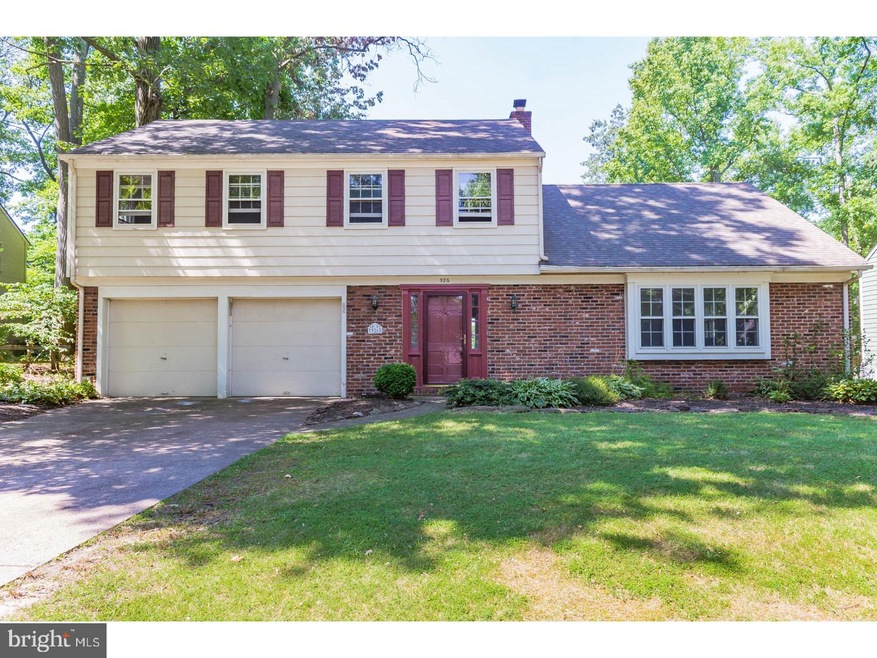 926 Locksley Ln, West Deptford, NJ 08096 - photo 1
