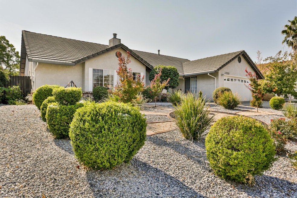 2253 Kathleen Way, Redding, CA 96003 - photo 1