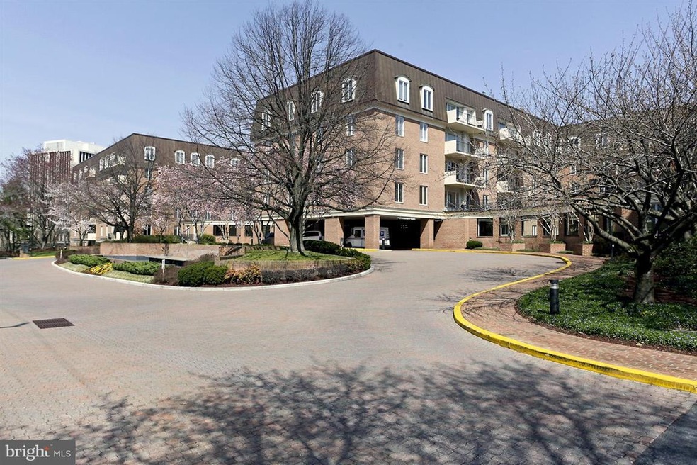 8101 Connecticut Ave unit N604, Chevy Chase, MD 20815 - photo 1