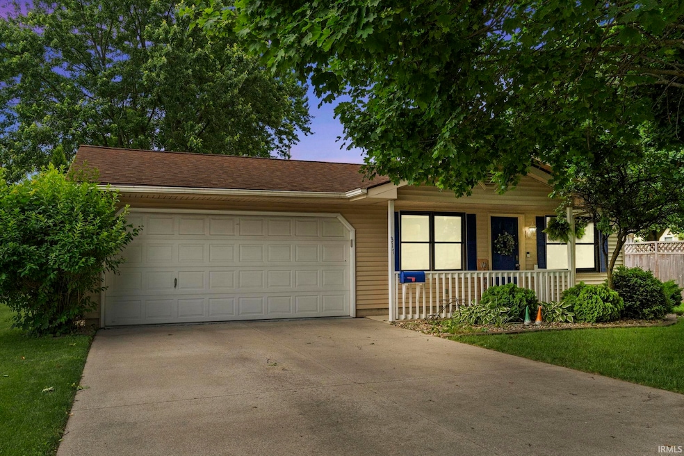 317 W 18th St, Auburn, IN 46706 - photo 1