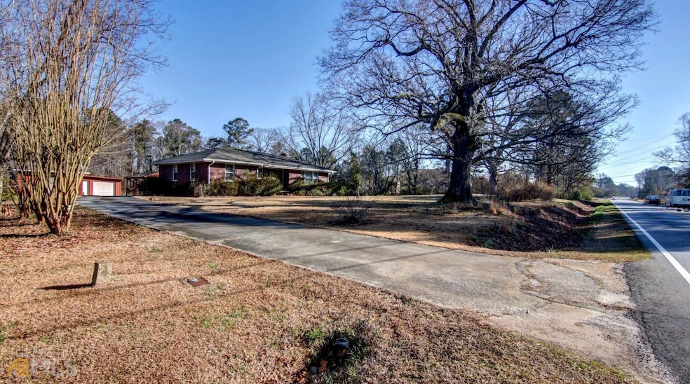 1076 Honey Creek Rd SE, Conyers, GA 30013 - photo 1