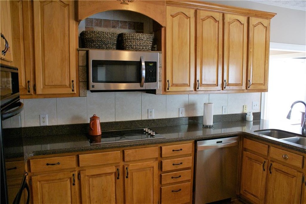 4840 Highland Cir, Gainesville, GA 30506 - photo 1