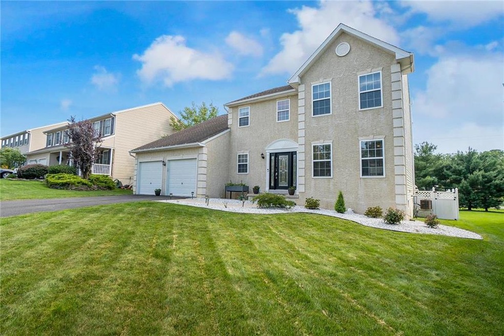 3532 Durham Dr, Macungie, PA 18062 - photo 1