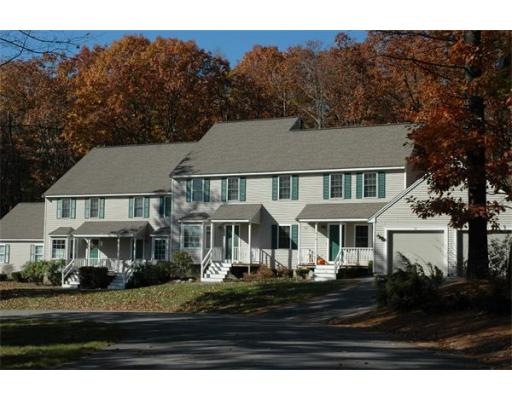 19 Carriage Ln unit 19, Shirley, MA 01464 - photo 1